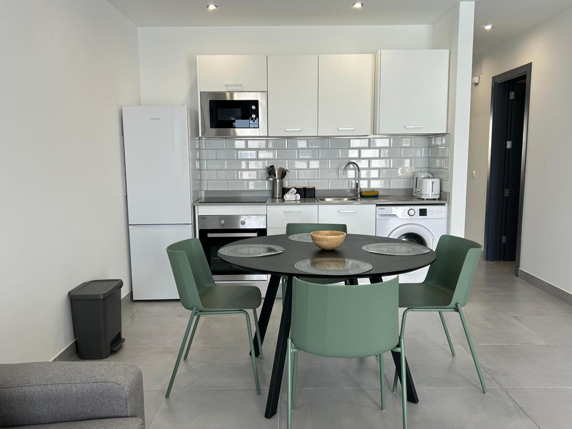 Stunning 2 Bedroom Seafront Apartment Puerto del Carmen  Esterno foto