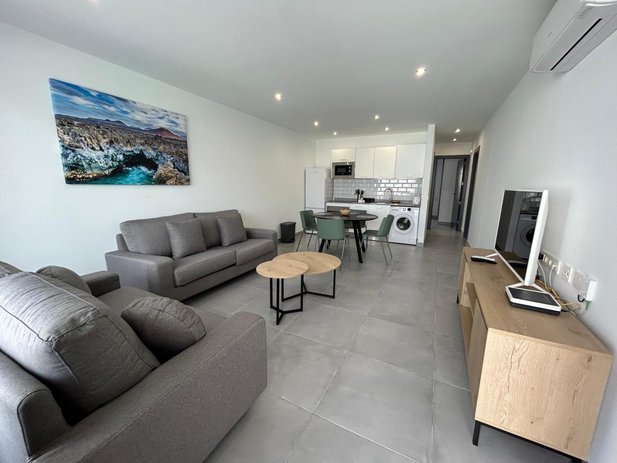 Stunning 2 Bedroom Seafront Apartment Puerto del Carmen  Esterno foto